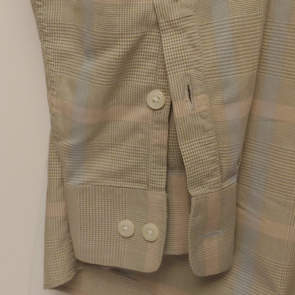 ORVIS Signature Collection Button up - Picture 3 of 4